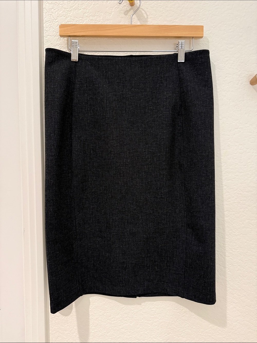 Liverpool - Pencil Skirt